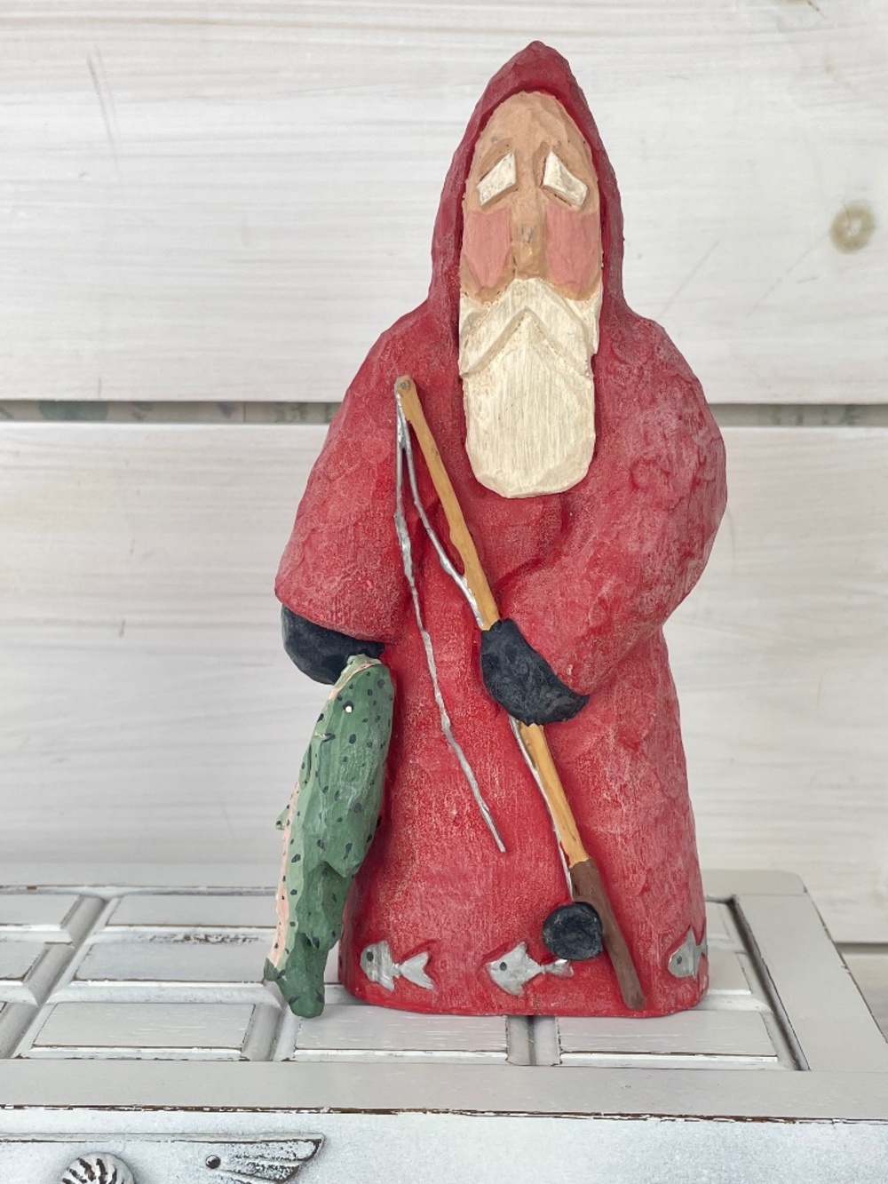 Vintage GATB Lancy Smith 1995 Christmas Prim Carved Wood Santa Clause Figurine